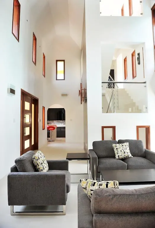 One Luxe Jamaica Villa With Private Pool, Modern Interior And Secluded 奥乔里奥斯 牙买加