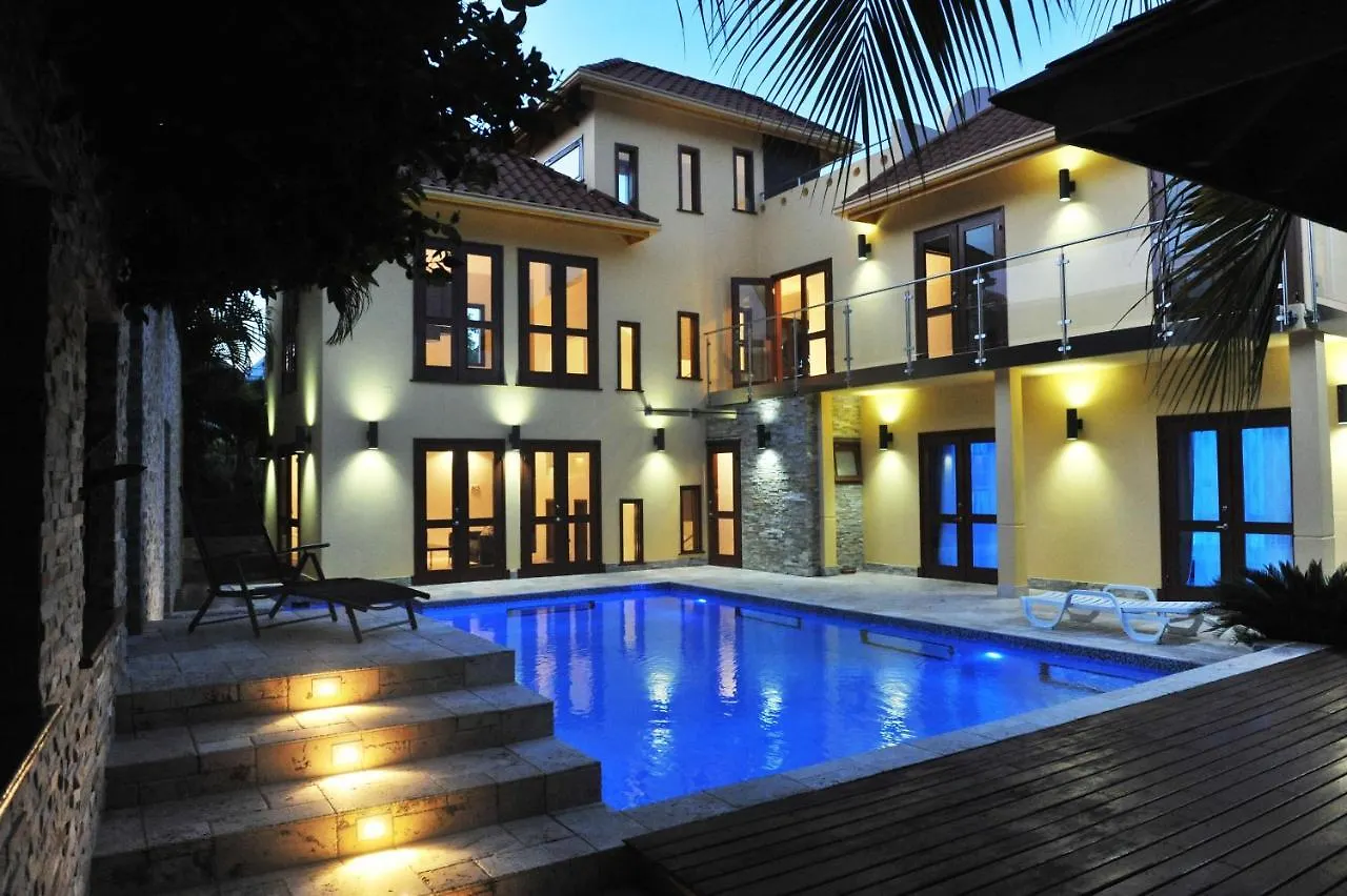 One Luxe Jamaica Villa With Private Pool, Modern Interior And Secluded أوشو ريوس 0*,  جامايكا