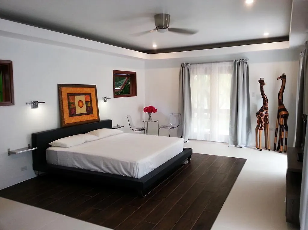 One Luxe Jamaica Villa With Private Pool, Modern Interior And Secluded أوشو ريوس جامايكا